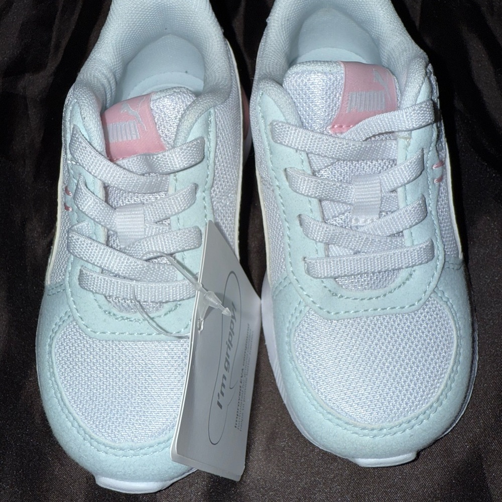 Puma Kids Sneakers - White and Light Pink